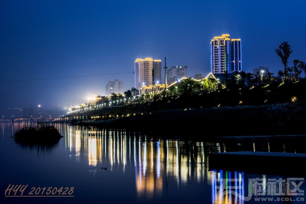 射洪滨江路夜景