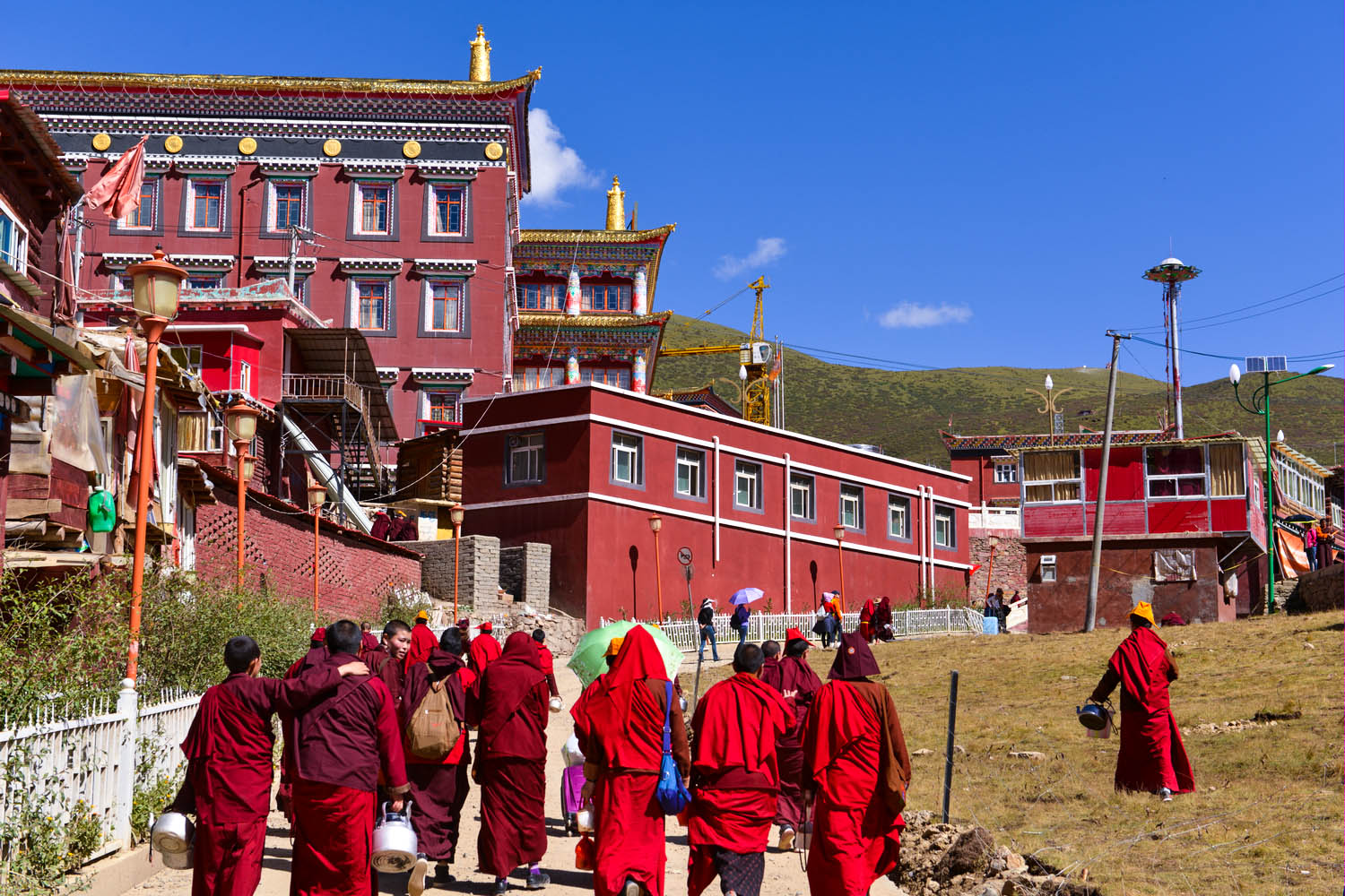 【名胜佛地】走近色达喇荣五明佛学院