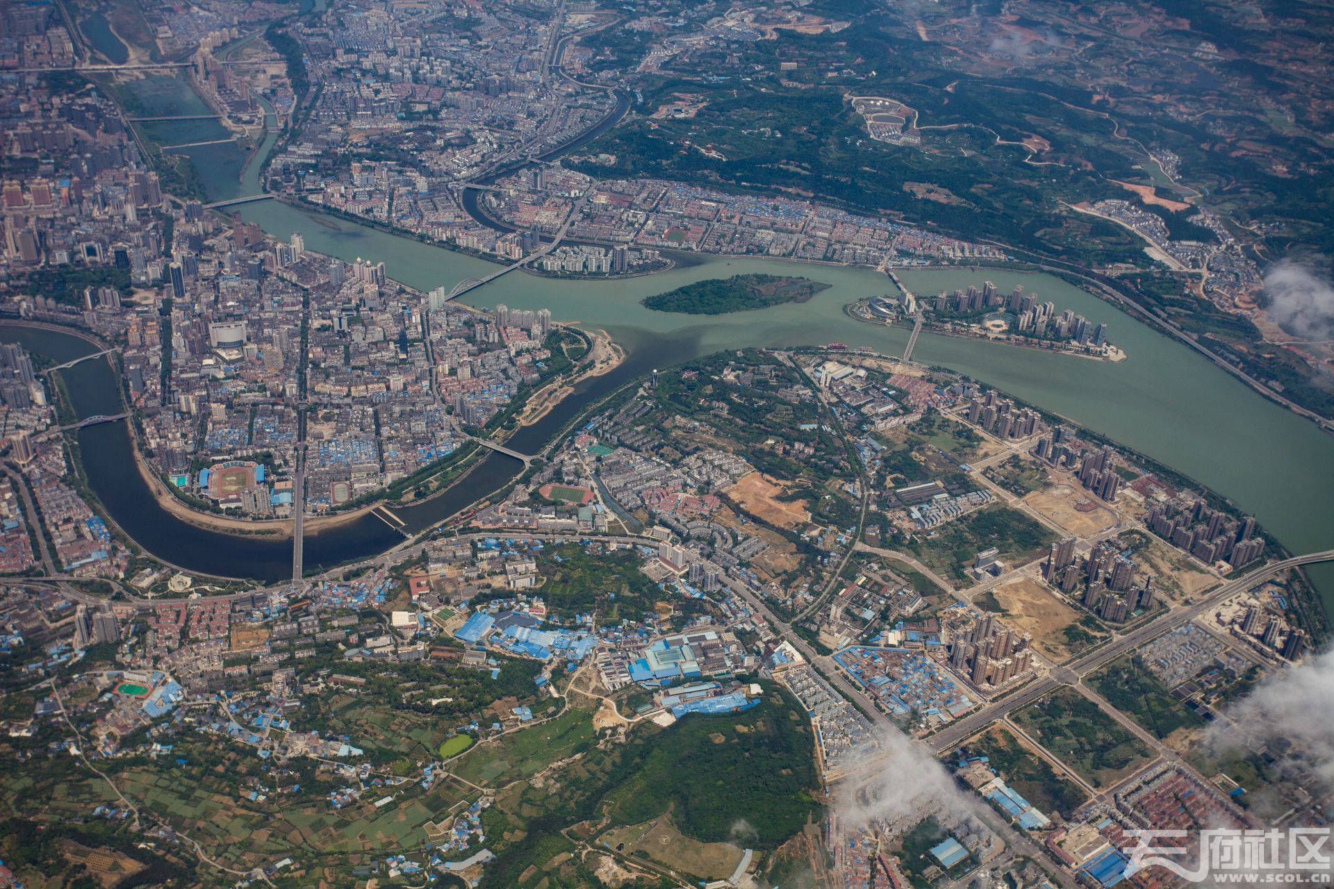 绵阳城市全景图片