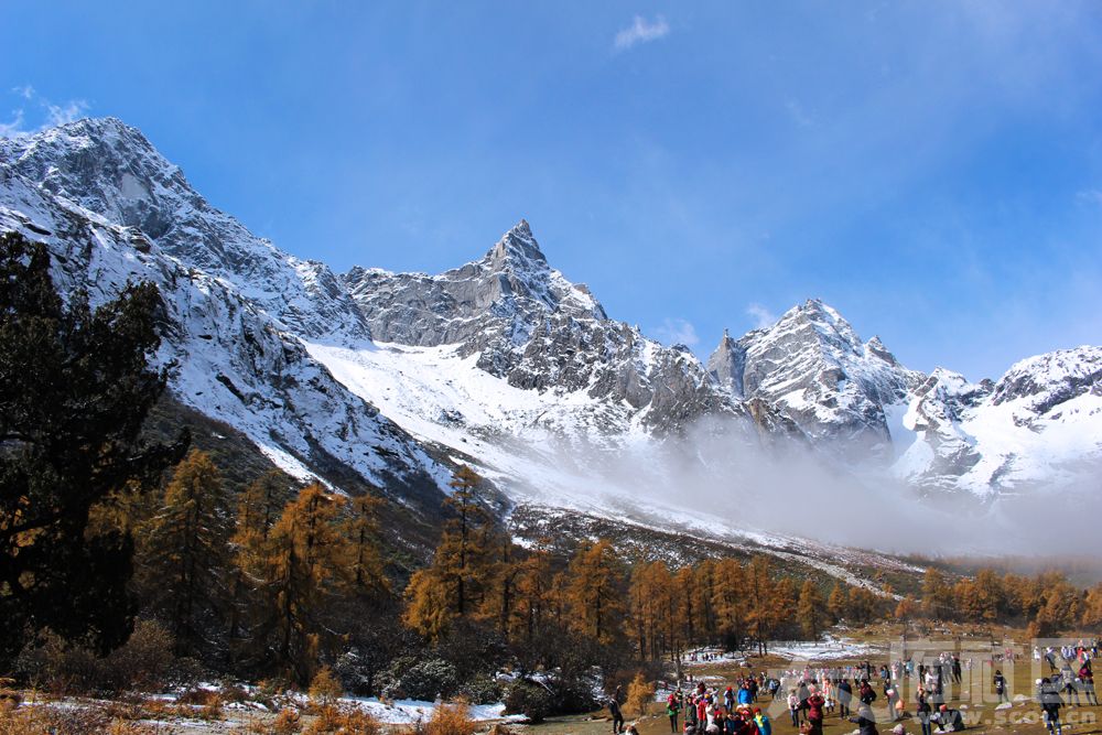 燕子岩窝景区图片